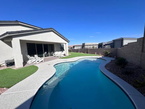 Mesquite House | 4BR Oasis - Pool and Spa - Near Golf and Casinos