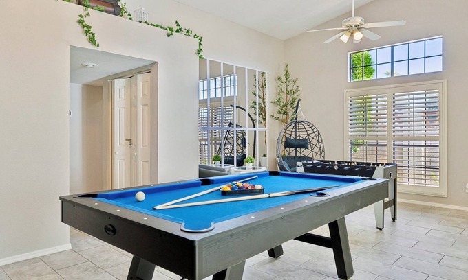 Covey House | 4BR Stylish Mid-Century Escape w/Pool & Luxe Vibes