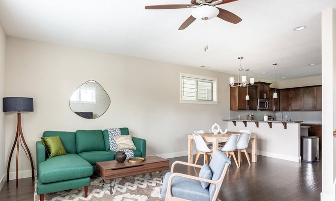 Oak Hills House | 4BR Townhouse in Beaverton