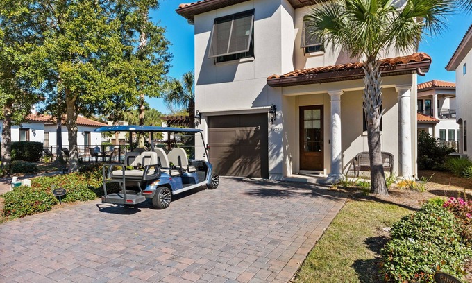Villa Lago House | 4BR Villa w/6-Seat GOLF CART! Patio, Steps to Pool, Near Wharf, Beach Chairs