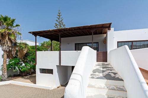 Yaiza House | 4BR Yaiza Relax House - Terrace & Mountain