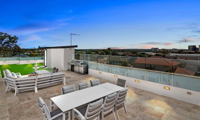 Lidcombe House | 4Level Luxury with Rooftop Oasis with City Skyline views