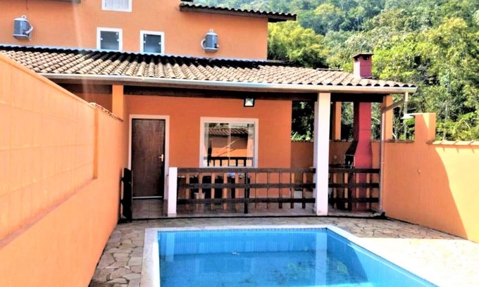 Mococa House | 4Q Cond. Closed ! *Private Pool *AR *Wiffi *Próx. Mococa Beach