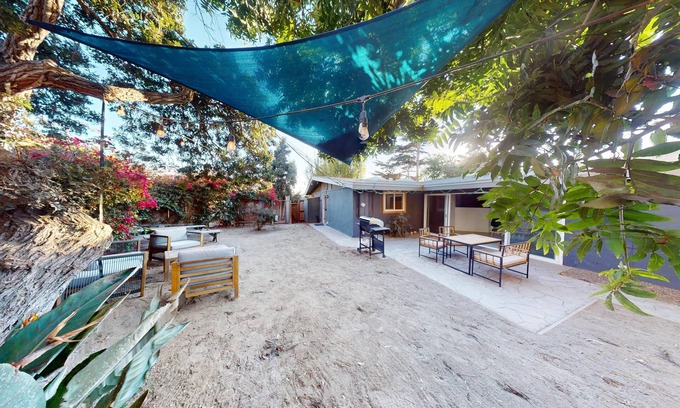Olde Carlsbad House | 4Surfers+Dogs +Families