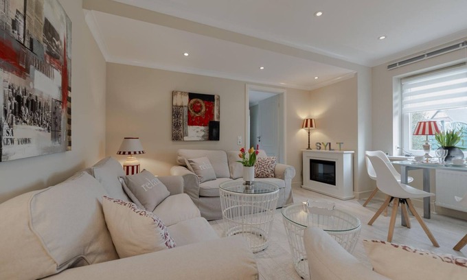 Westerland Apartment | 4th Strandburg, 70sqm with 2 bedrooms for 4 people with private terrace -
