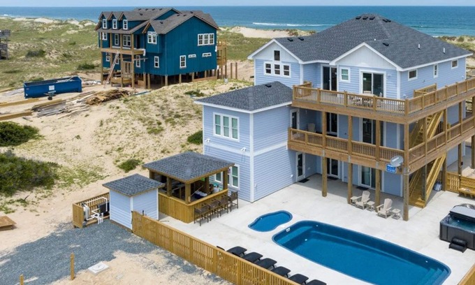 Currituck County House | 4x4! Pool, spa, theater, and more, June 15-22 open!
