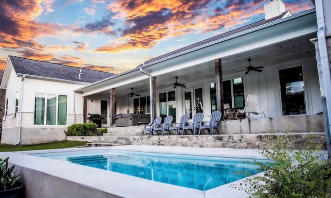 Georgetown House | 5 Acre Retreat w/BRAND NEW POOL! Ideal for Gatherings & Micro Weddings