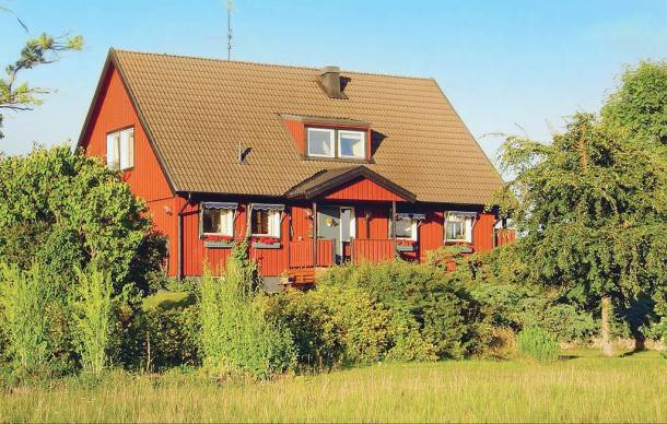 Strangnas Municipality House | 5 bedroom accommodation in Strängnäs