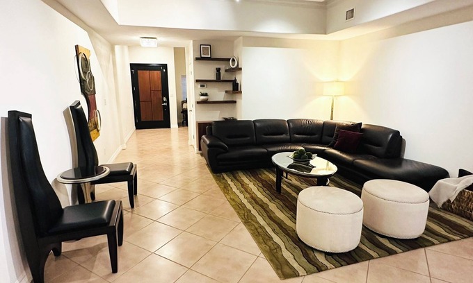 Mission House | 5 bed/4.5 bath family home with office space @ Cimarron. Excellent location!