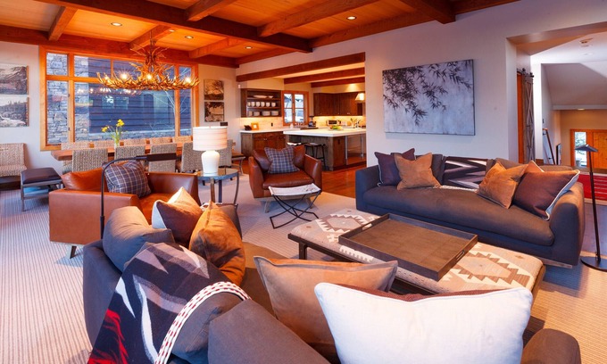 Granite Ridge Cabin | 5 Bed/5.5 Bath Ski-in Ski-out Lodge On Granite Ridge
