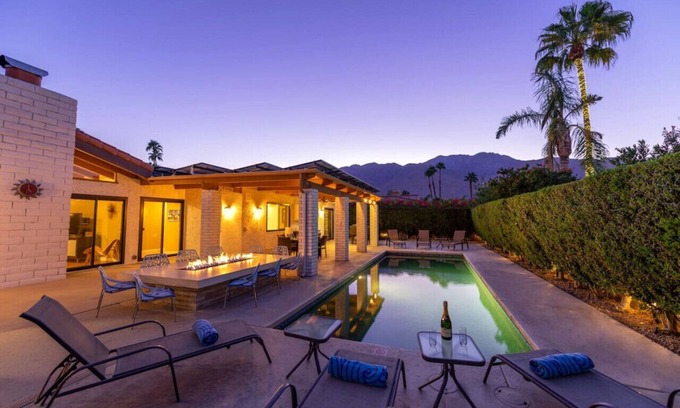 Araby House | 5 Bed Araby Cove Estate Views, Pool, Game Room, Ev