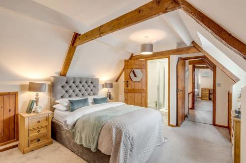 Eastgate House | 5-Bed Farmhouse near North Norfolk Coast