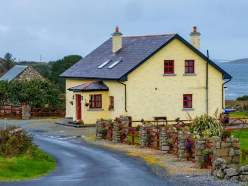 Connemara House | 5 Bed in Cashel oc-ii14799