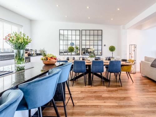 Westleigh House | 5 Bed in Westward Ho 80650