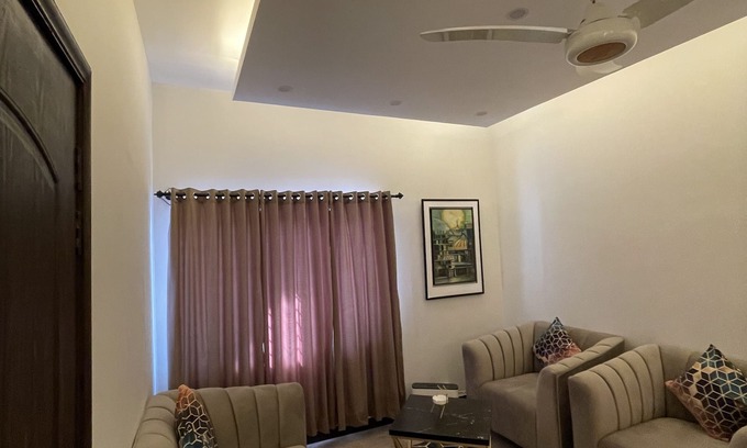 G-9 Sector Bed & Breakfast | 5 bed room comfortable stay in F-10 islamabad