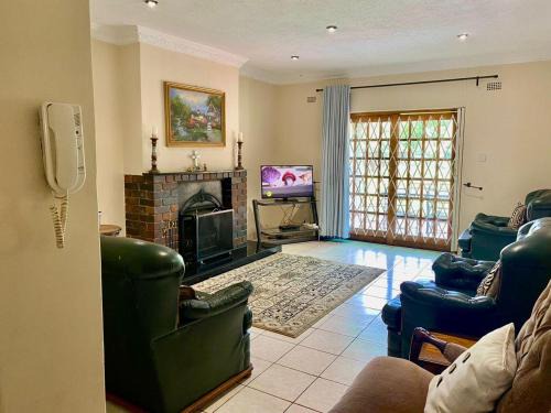 Harare Apartment | 5 bed villa in the heart of Vainona - 2282