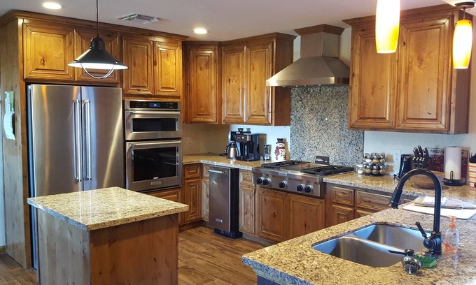 Springerville Cabin | 5 bedroom, 2.5 bath, w/pool table