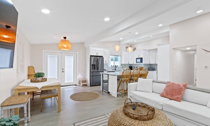 Torrance House | 5 Bedroom 3 Bath Beach City In Torrance ca