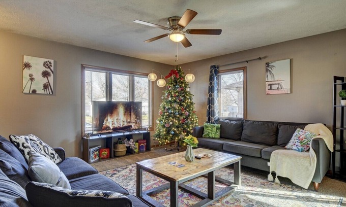 Council Bluffs House | 5-bedroom/6-bed home & Minutes away by foot to the pedestrian bridge