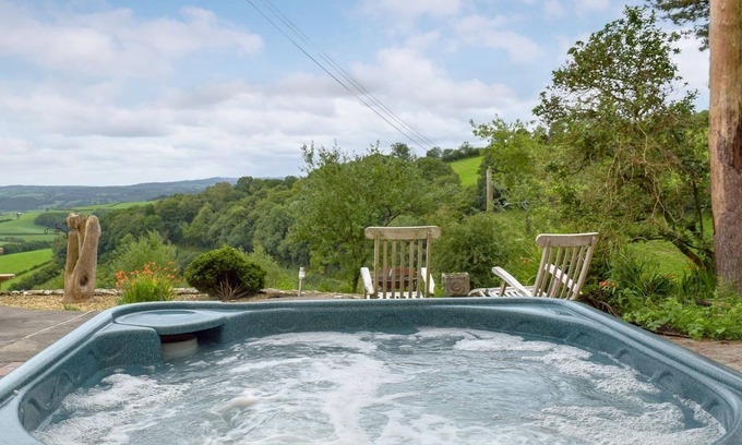 Pont-ar-gothi Cottage | 5 bedroom accommodation in near Carmarthen