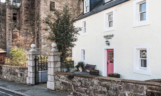 Kirkcudbright Cottage | 5 bedroom accommodation in Kirkcudbright