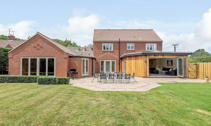 Great Bircham Cottage | 5 bedroom accommodation in Great Bircham, near Brancaster