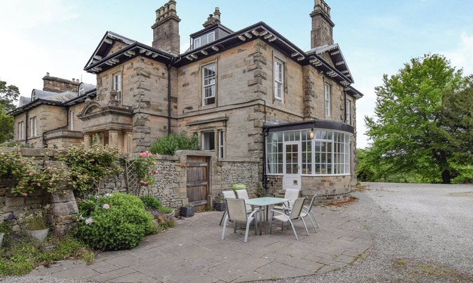 Caton Cottage | 5 bedroom accommodation in Lancaster