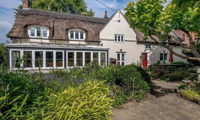 Irstead Cottage | 5 bedroom accommodation in Ludham