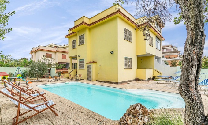 Campo Ascolano House | 5 bedroom amazing home in Torvaianica