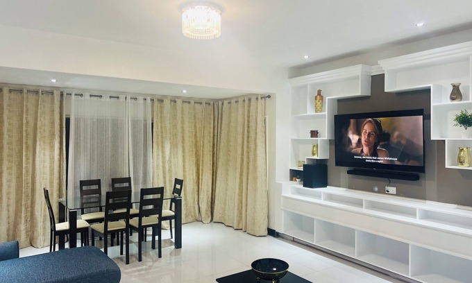 Livingstone Apartment | 5-bedroom Apartment in enchanting Livingstone with AC, WiFi & Swimming Pool
