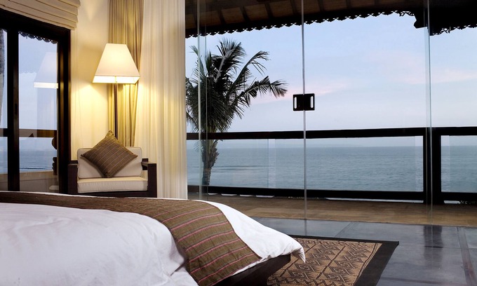 Cemagi Villa | 5 Bedroom Beachfront Villa - Seseh Beach, Bali