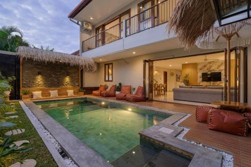 Sei Pinang Villa | 5 bedroom Beachside villa premium brand new