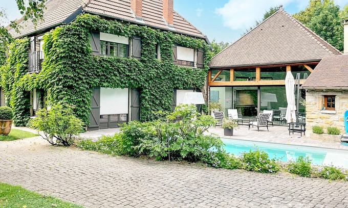 Fauverney House | 5 bedroom beautiful home in Fauverney