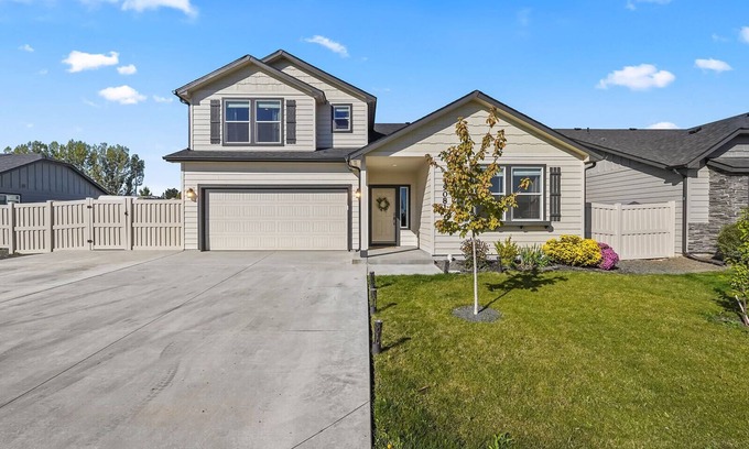 Caldwell House | 5 bedroom - Caldwell 83605, Relocations, Work Crews, Family