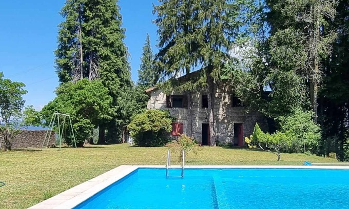 Canicada Cottage | 5 Bedroom Cottage in Soengas, Vieira do Minho