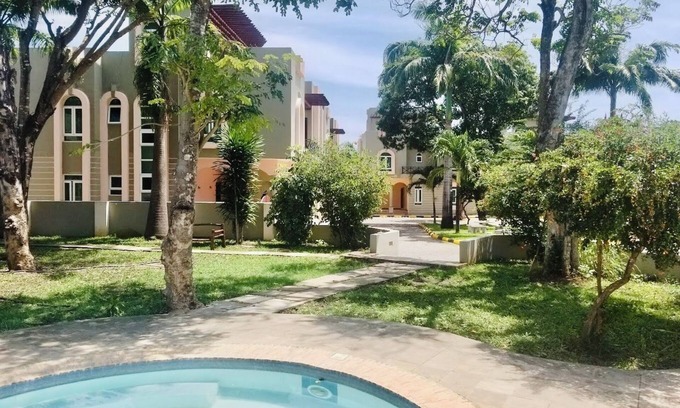 Nyali Villa | 5 Bedroom Ensuite Villa Nyali w/Pool, A/C, WIFI, Garden, 24/7 Security & Parking