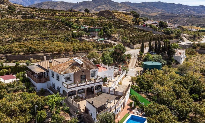 Rio Velez House | 5 bedroom gorgeous home in Trapiche