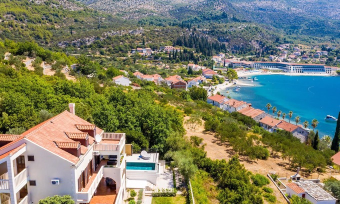 Slano House | 5 bedroom gorgeous home in Slano