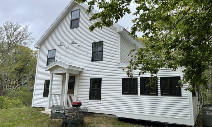 Phippsburg House | 5 Bedroom Historic Grange Hall