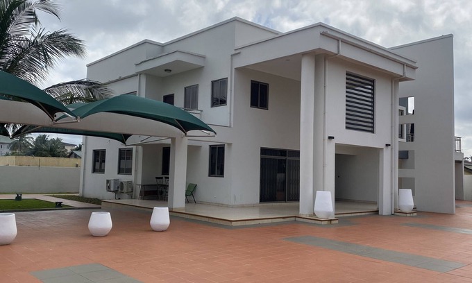 Accra Villa | 5 Bedroom Luxurious Villa