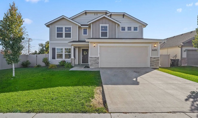 Nampa House | 5 bedroom Nampa 83651, Corporate, Family