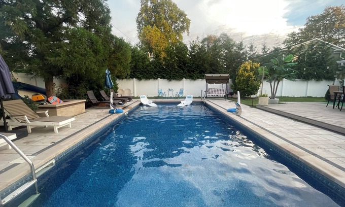 Jericho House | 5 Bedroom Ryder Cup home. 13 minutes. 9 miles to Ryder Cup.