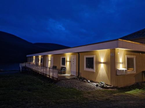 Havoysund Apartment | 5-Bedroom Sea View Apartment