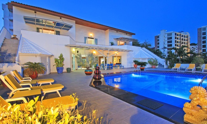 Pratumnak Hill Villa | 5 Bedroom Sharrow Bay Luxury Villa