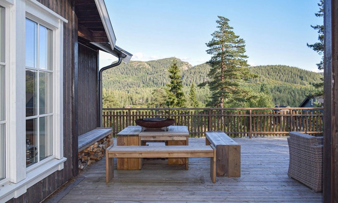 Kongsberg House | 5 bedroom stunning home in Skollenborg