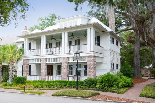 Palmetto Bluff House | 5 Bedroom Wilson Village Home 61