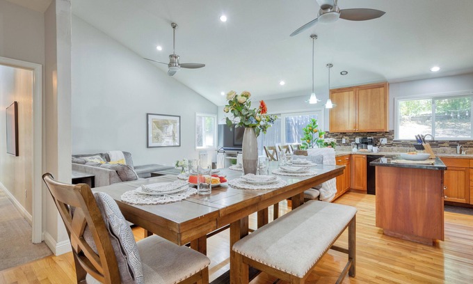 Montgomery Village House | 5 Bedroom wine Country Home, Grill, Hot Tub, Granny unit in Santa Rosa