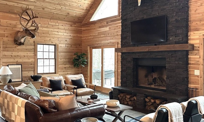 Crosslake House | 5 bedrooms -13 beds- 3 bathrooms - Cabin on Whitefish Chain - Big Trout!