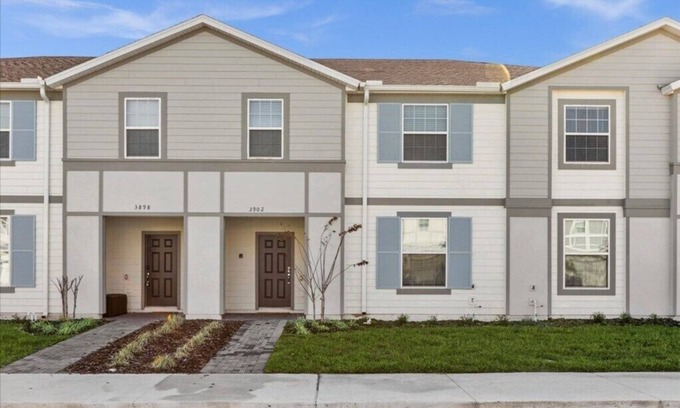 Tuscan Hills House | 5 Bedrooms/4.5 Bathrooms/Windsor Island (3902 LA)