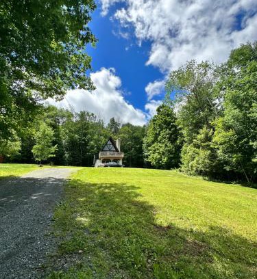 Lanesville House | 5 Bedrooms House with Hunter Mountain View and Large Hot Tub